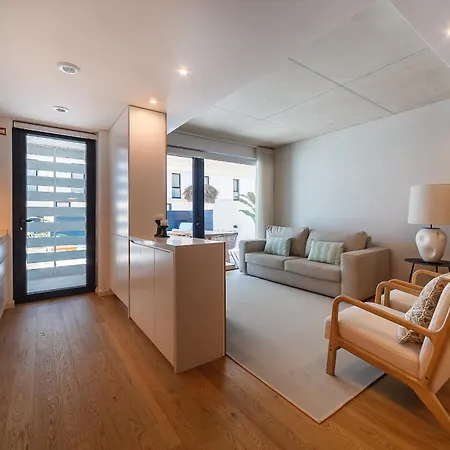 Lina By Sweet Aveiro 아파트 *